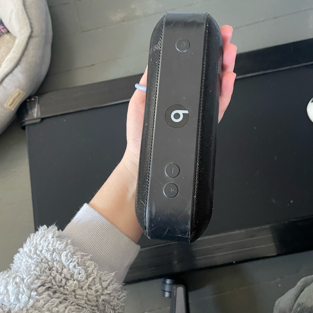 Beats pill